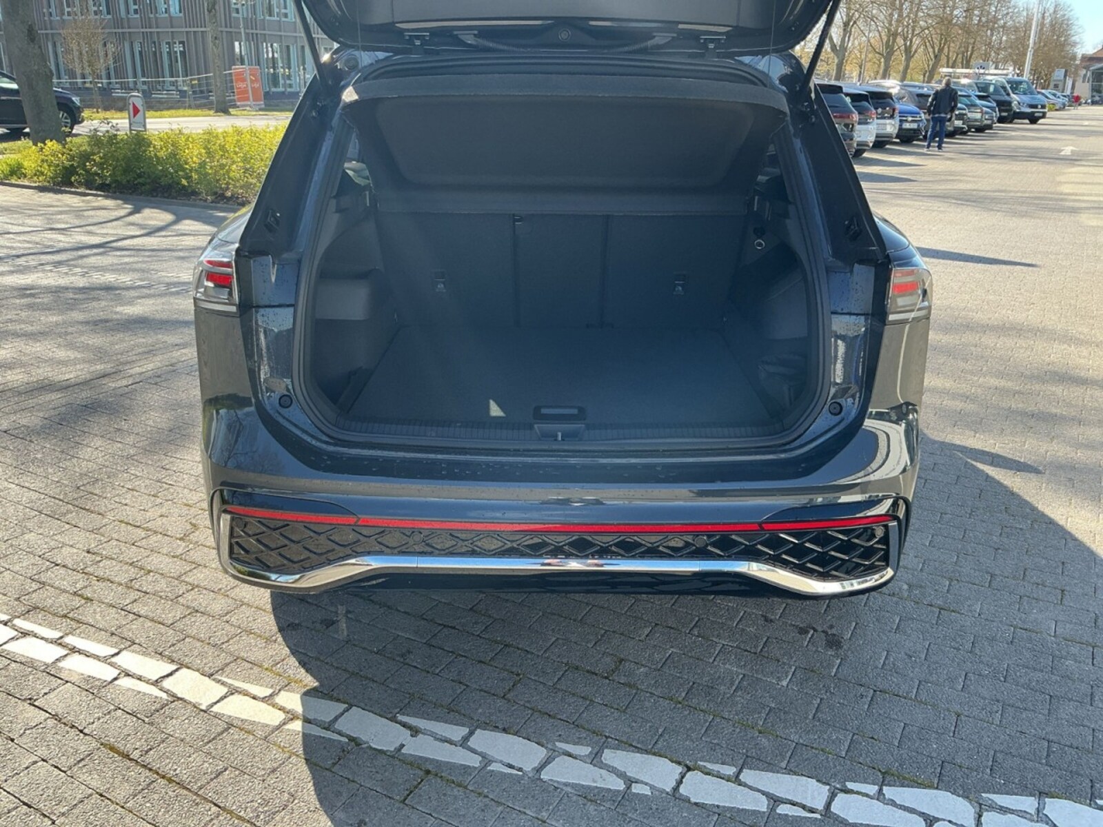 Volkswagen Tiguan – Bild 6