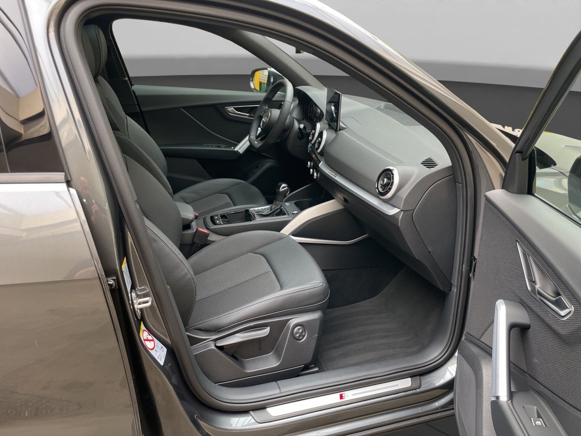 Audi Q2 S line