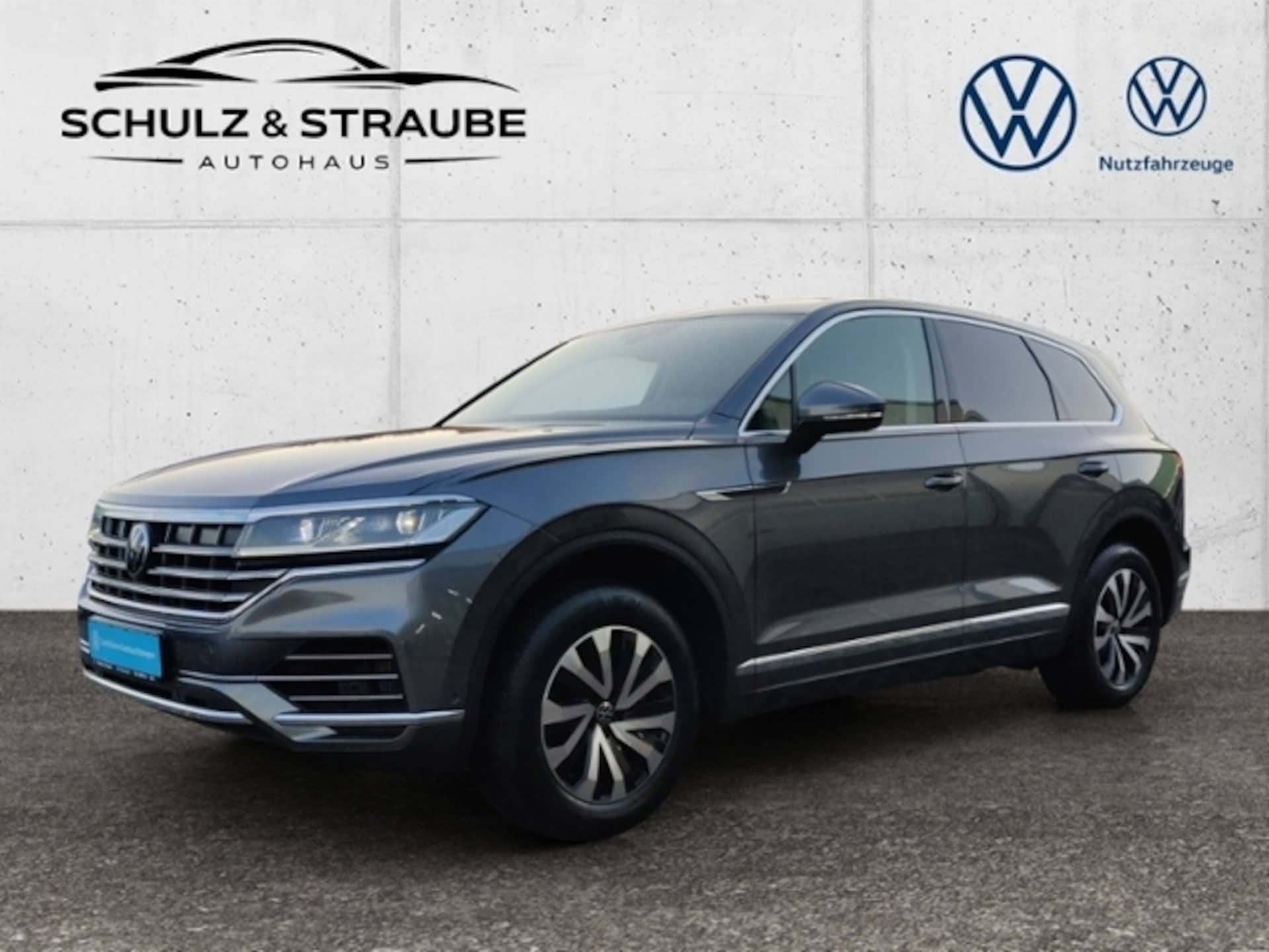 Volkswagen Touareg — Volkswagen Touareg 3.0 V6 TSI 4Motion LED ACC Travel Assist Navi