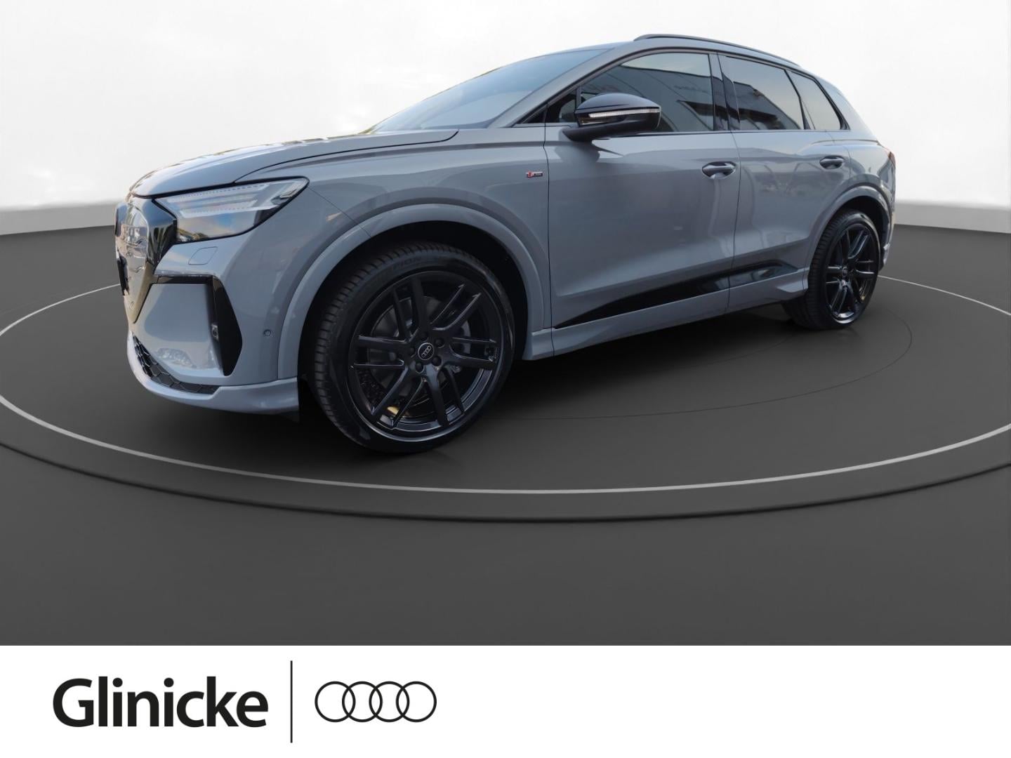Bild über Audi Q4 SUV e-tron e-tron quattro 220 kW - für weitere Informationen kontaktieren Sie den Audi Partner