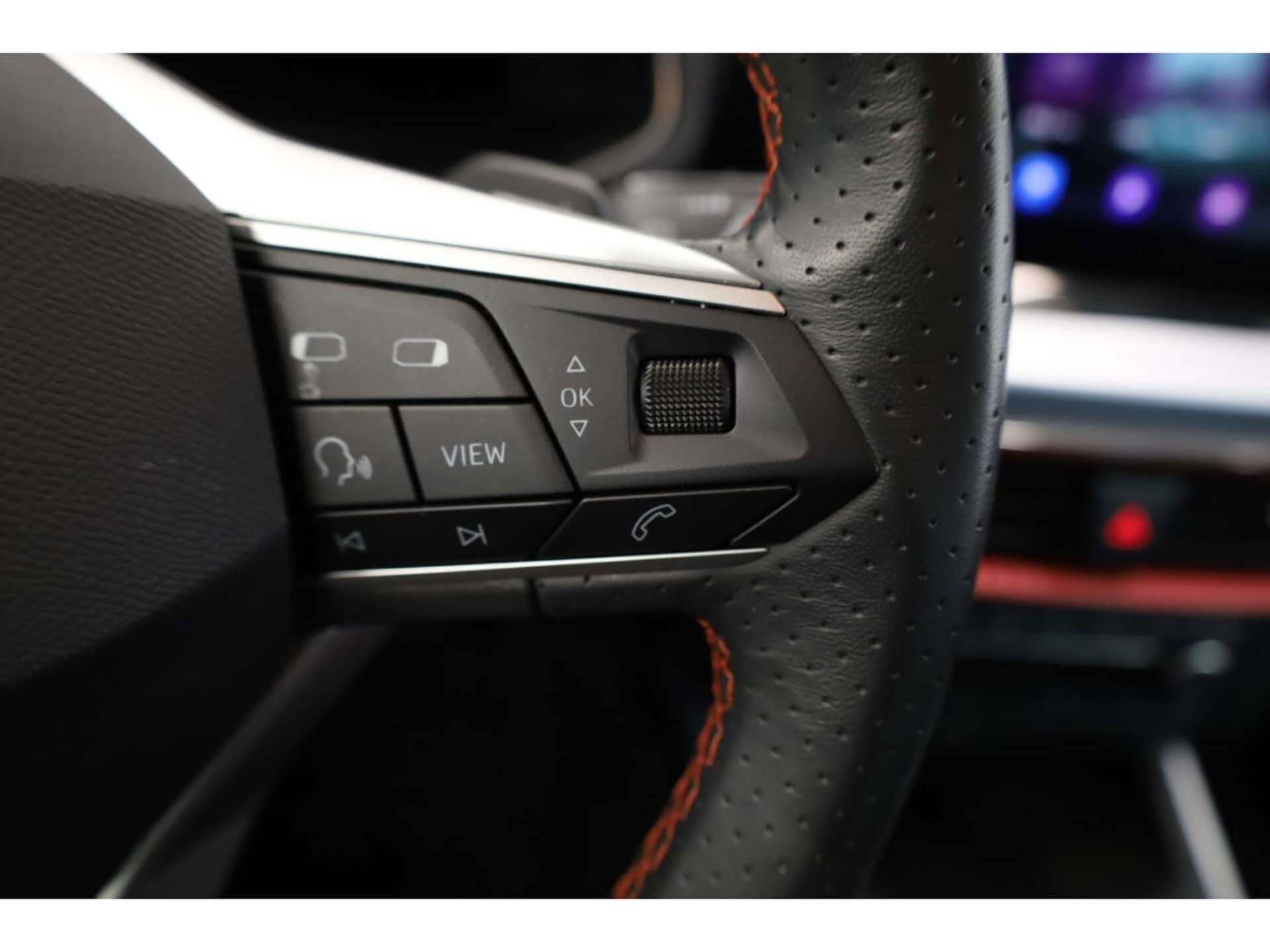 SEAT Arona FR