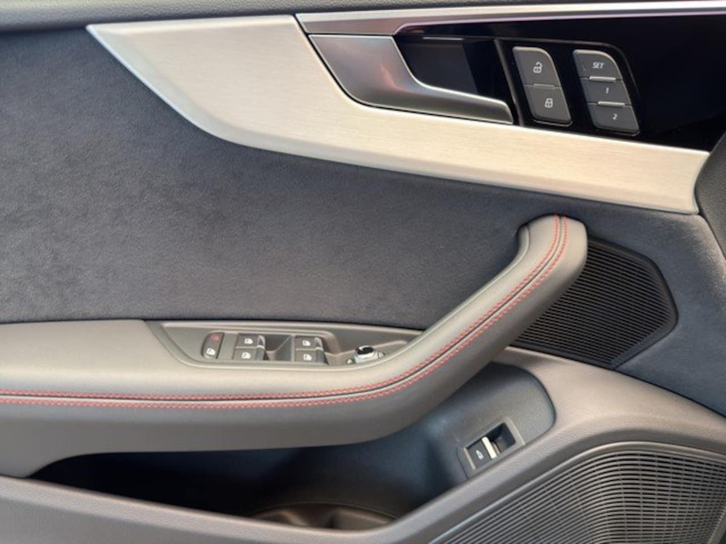 Bild über - für weitere Informationen kontaktieren Sie den Audi Partner