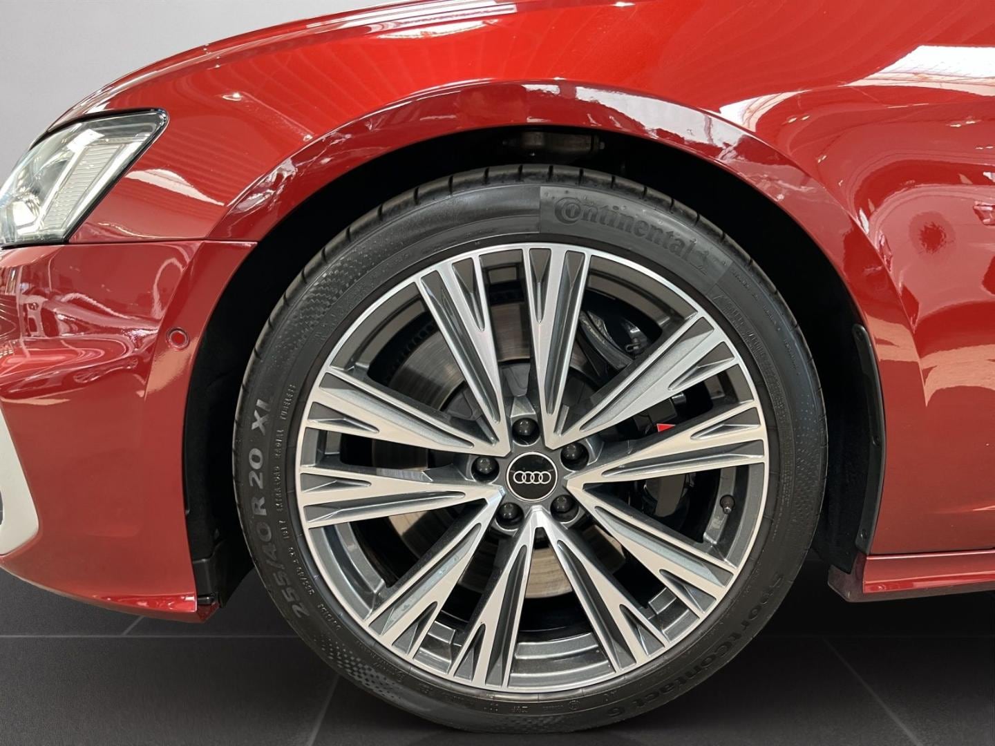 Bild über Audi S6 Avant TDI quattro tiptronic - für weitere Informationen kontaktieren Sie den Audi Partner