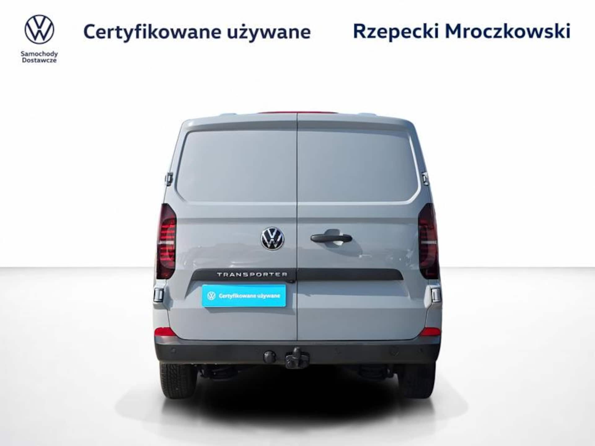 Volkswagen Transporter Furgon długi rozstaw osi
