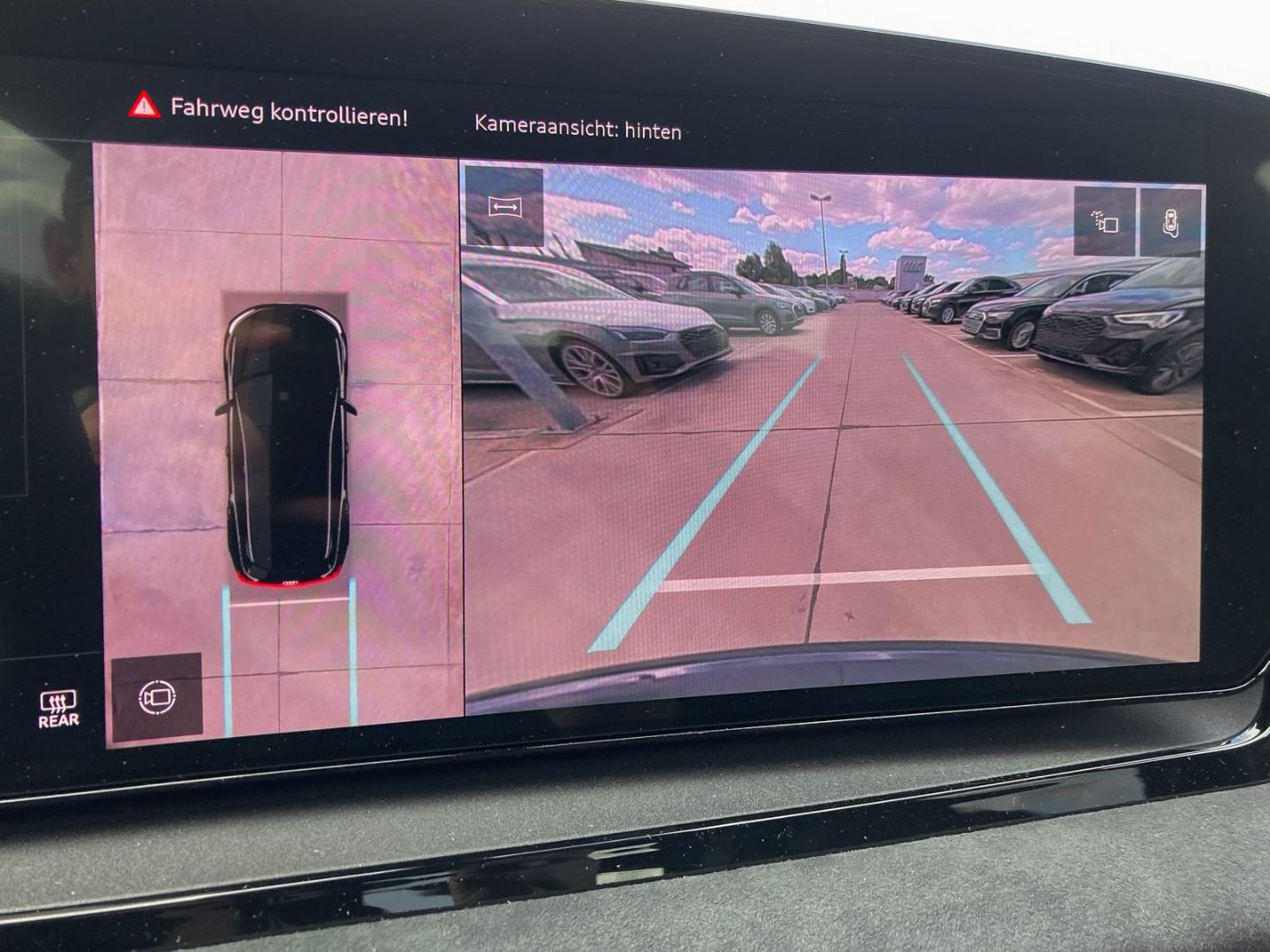 Image about Audi Q6 SUV e-tron e-tron quattro
