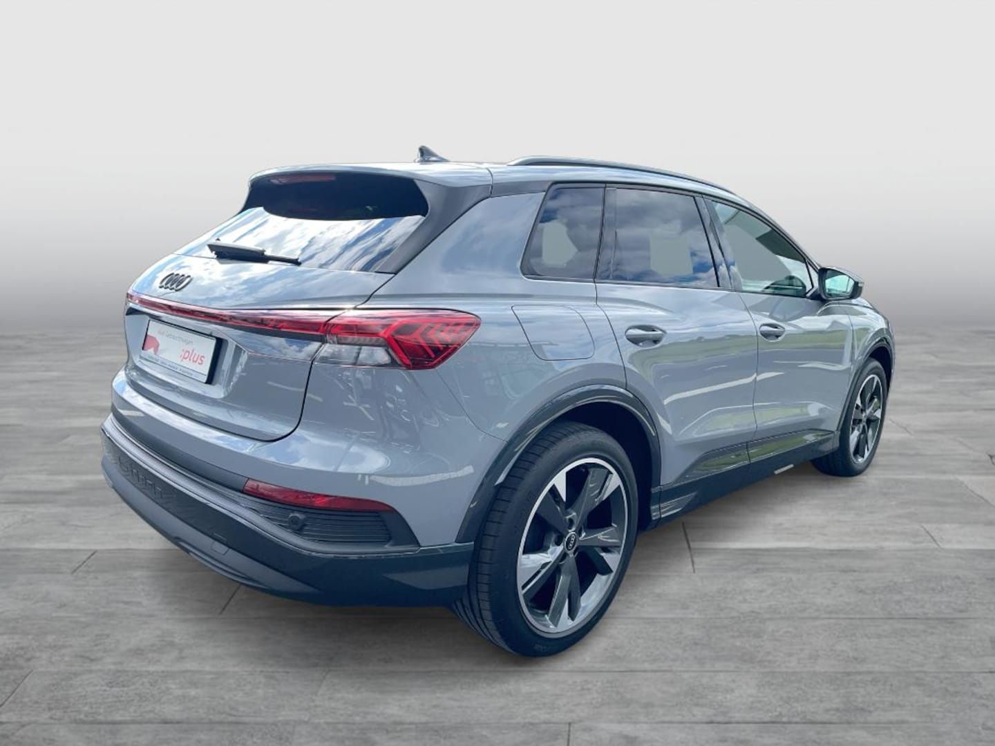 Bild über Audi Q4 e-tron 45 e-tron - für weitere Informationen kontaktieren Sie den Audi Partner