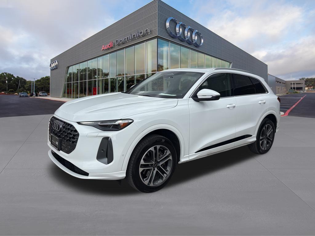2025 Audi Q5 Premium Plus quattro's photo