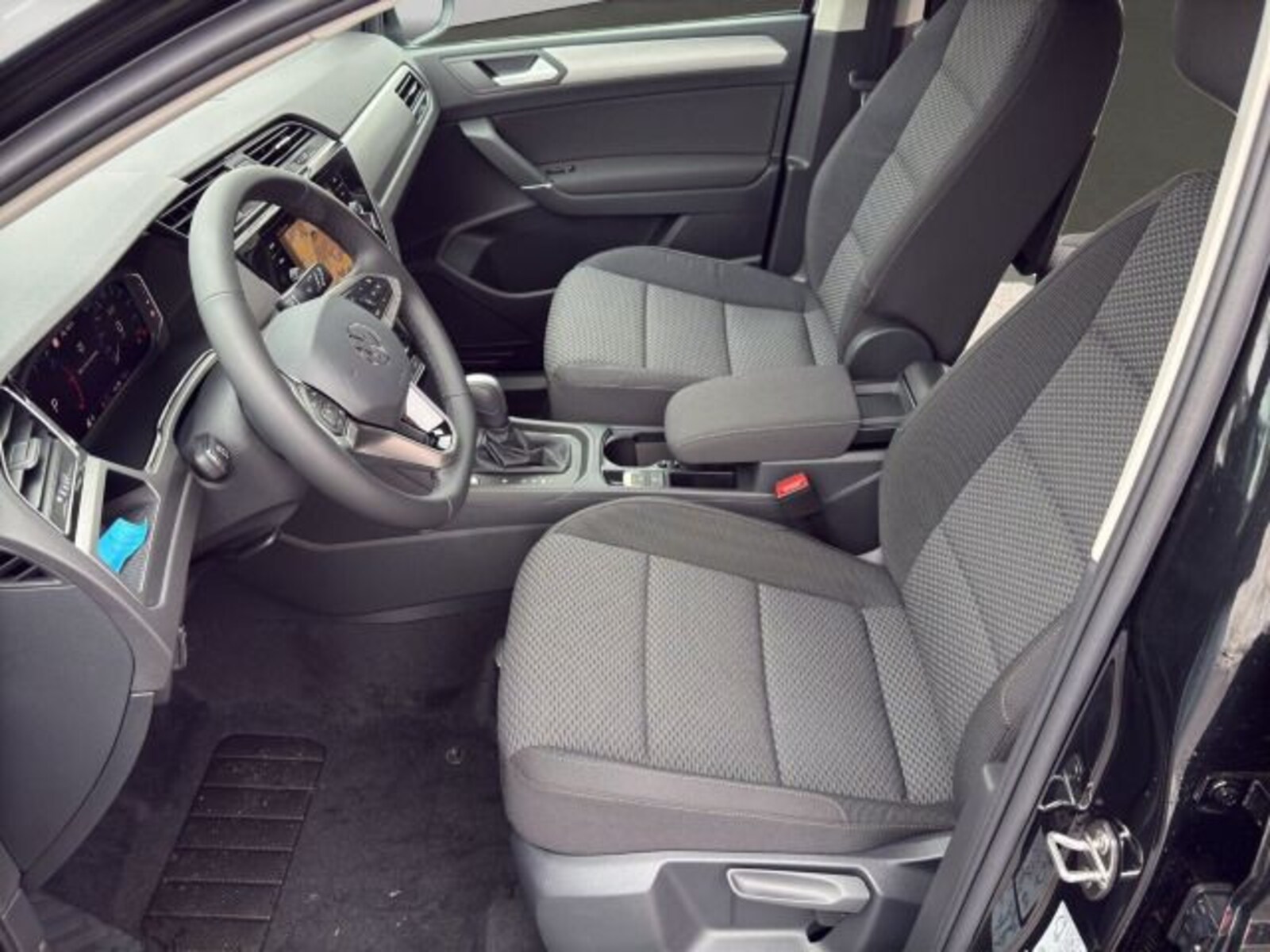 Volkswagen Touran – Bild 9