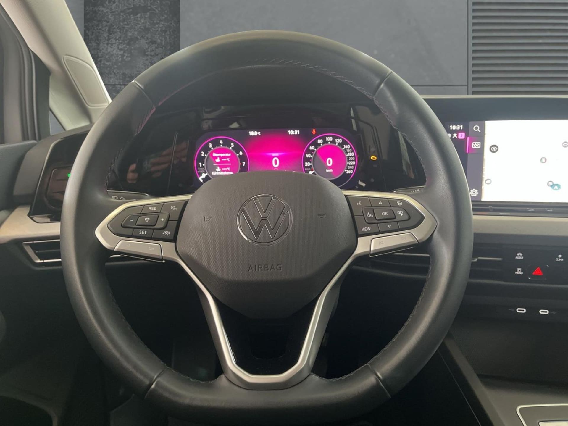 Volkswagen Golf Variant Life