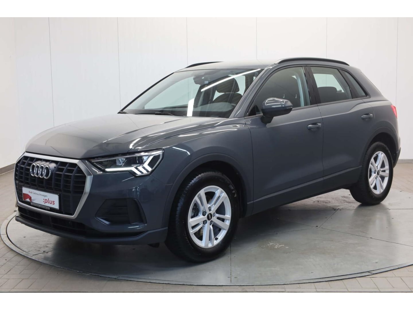 Bild über Audi Q3 35 TFSI S tronic - für weitere Informationen kontaktieren Sie den Audi Partner