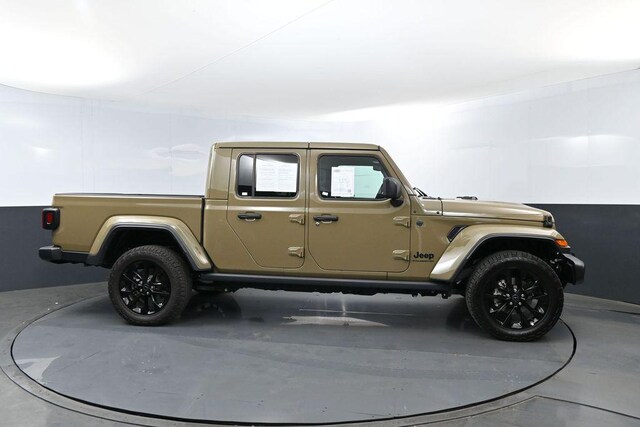 2025 Jeep Gladiator