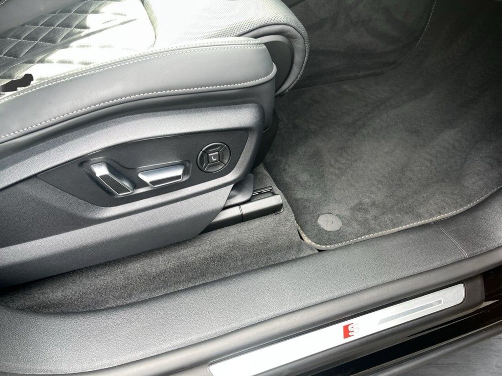 Audi Q8 – Bild 23