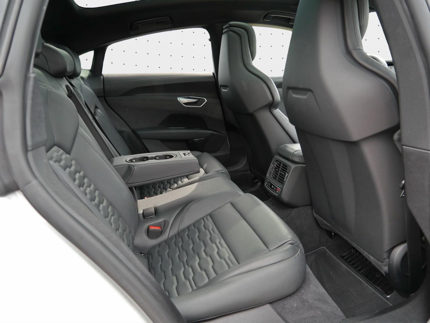 Image about Audi e-tron GT e-tron quattro