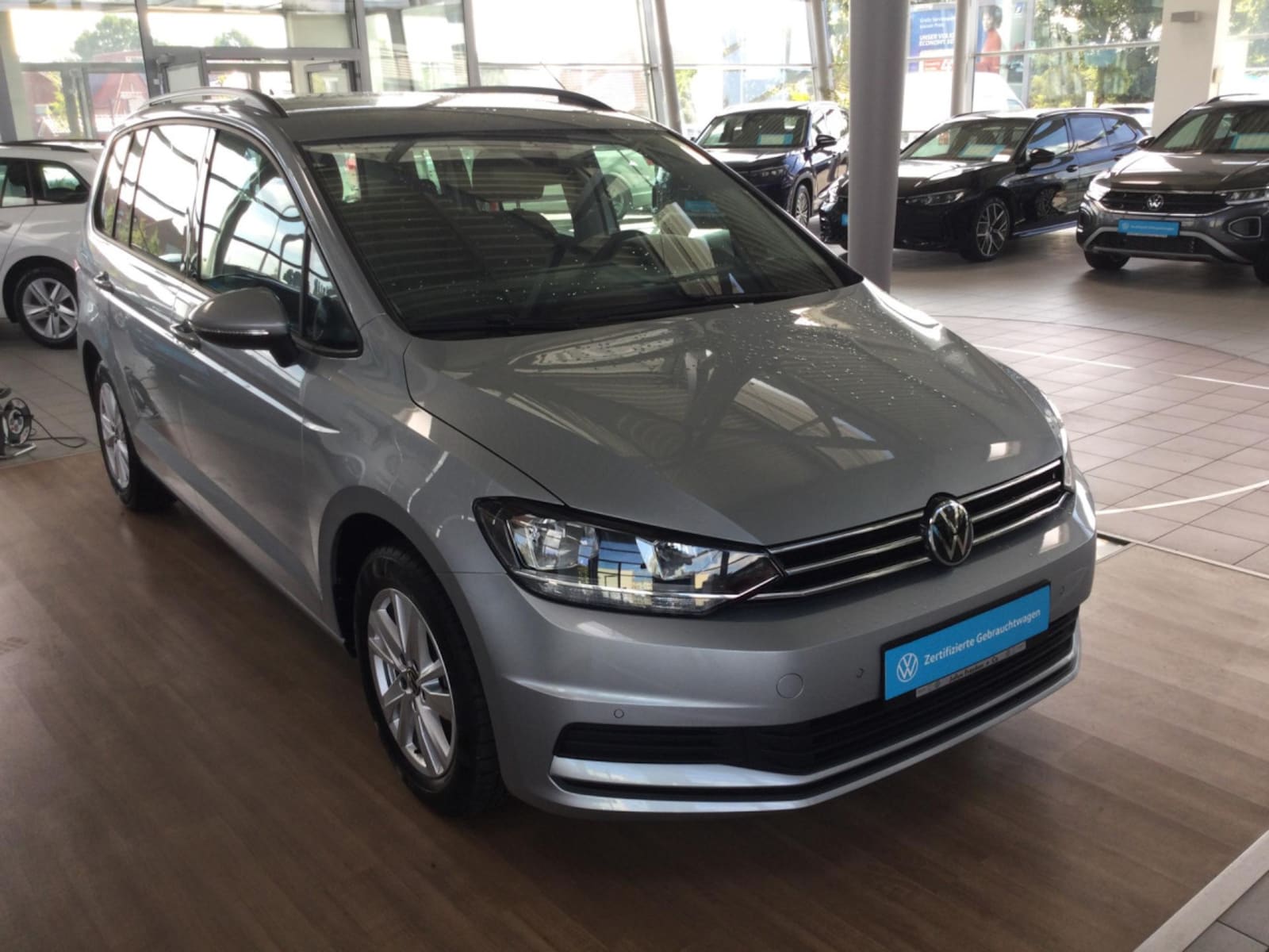 Volkswagen Touran – Bild 4