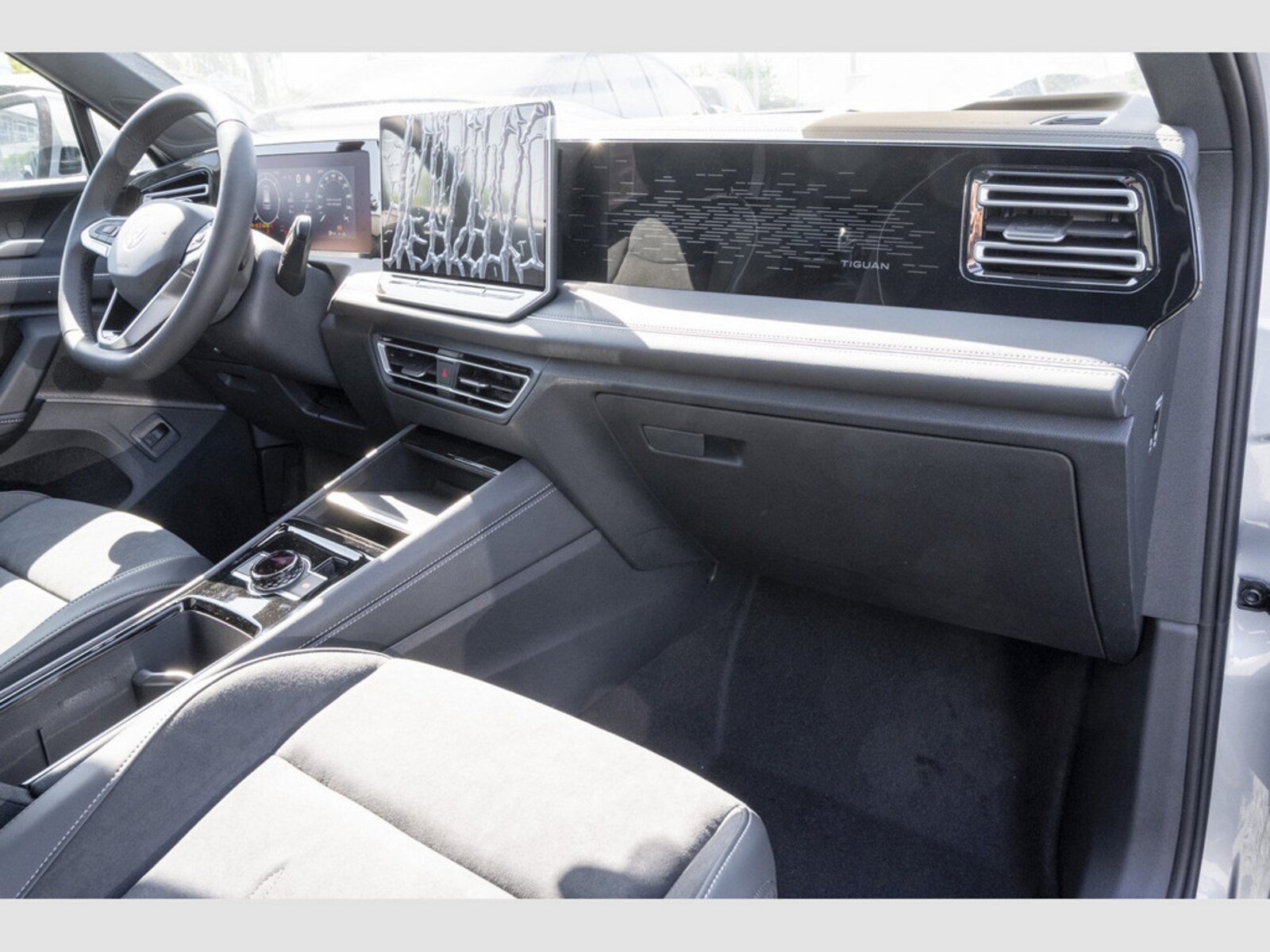 Volkswagen Tiguan – Bild 8