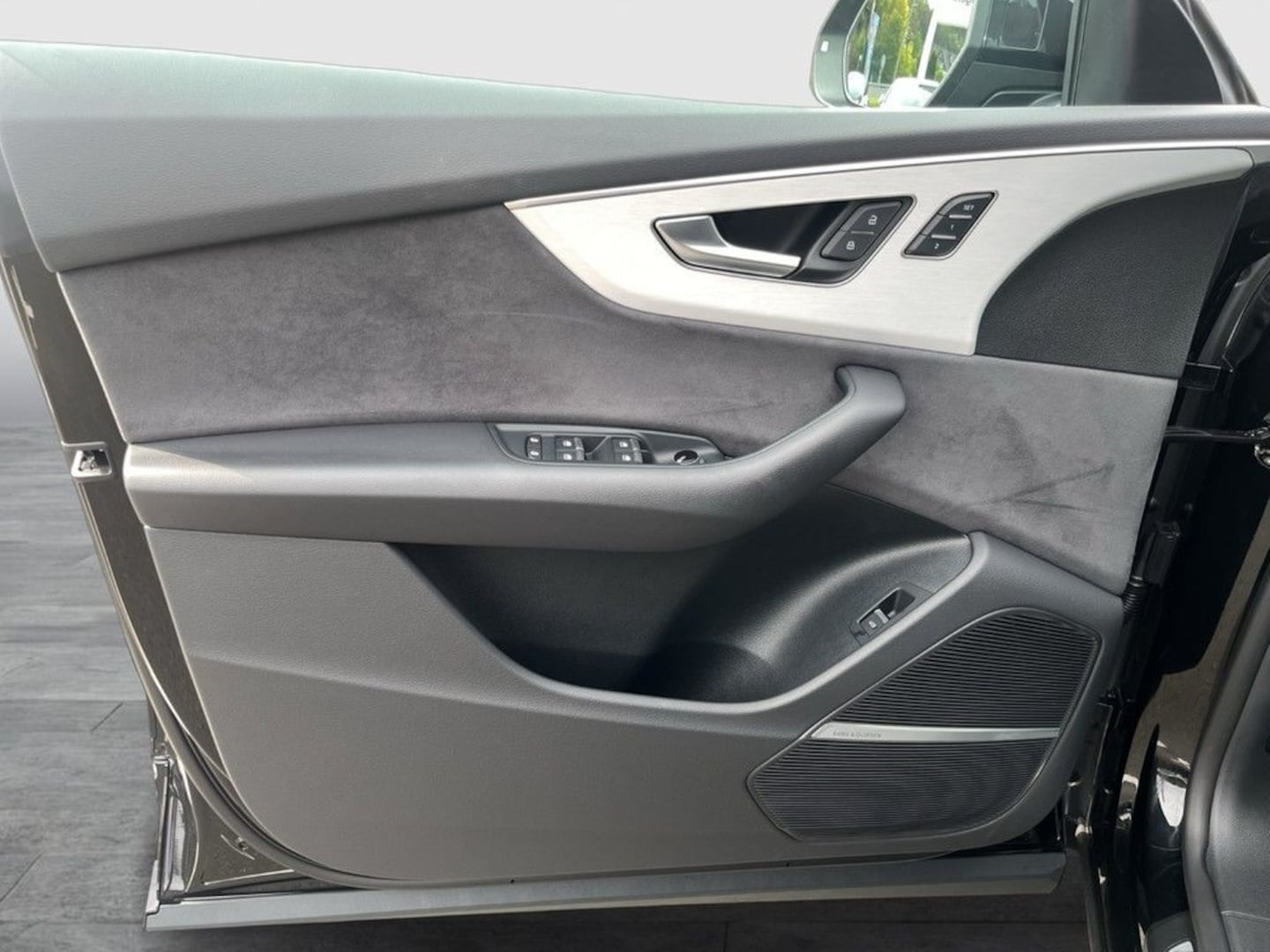 Bild über Audi Q8 SUV 50 TDI quattro tiptronic - für weitere Informationen kontaktieren Sie den Audi Partner