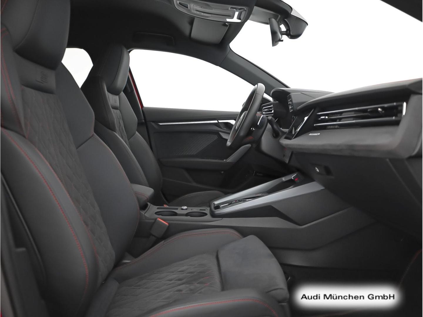 Bild über Audi S3 Sportback TFSI quattro S tronic - für weitere Informationen kontaktieren Sie den Audi Partner