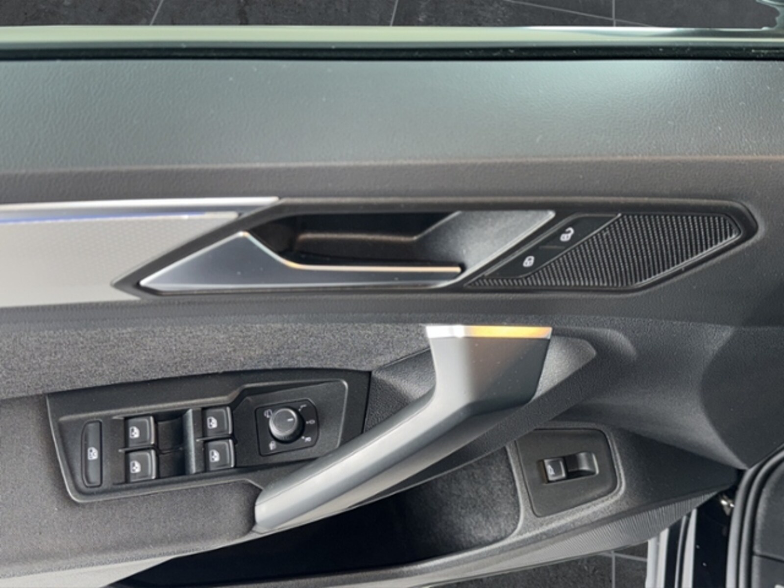 Volkswagen Tiguan – Bild 11