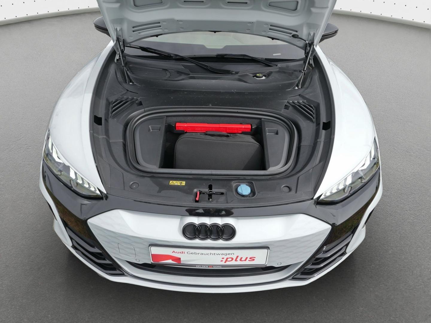 Image about Audi e-tron GT e-tron quattro