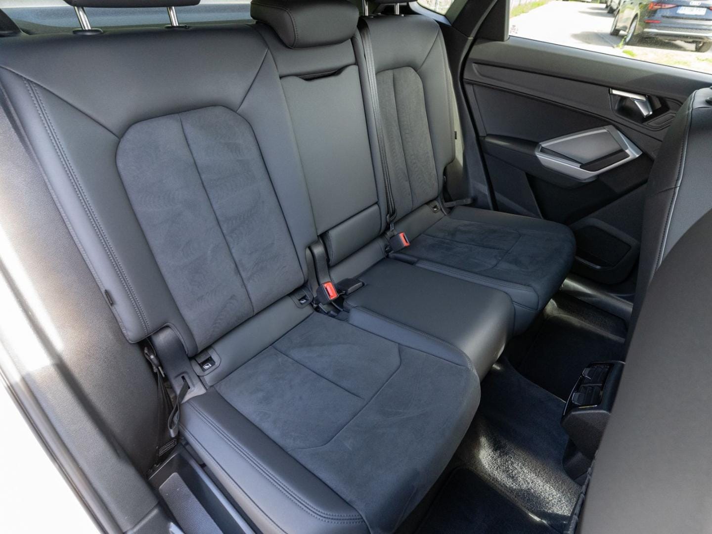 Bild über Audi Q3 Sportback S line 35 TDI S tronic - für weitere Informationen kontaktieren Sie den Audi Partner