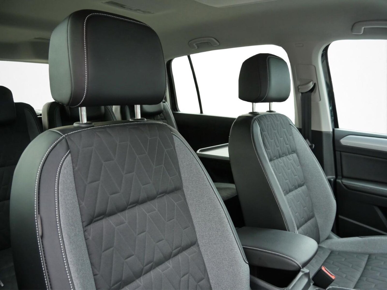 Volkswagen Touran – Bild 10