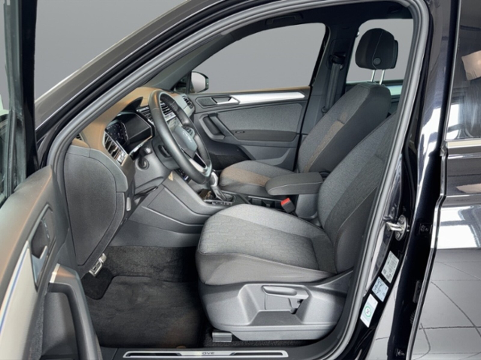 Volkswagen Tiguan – Bild 12