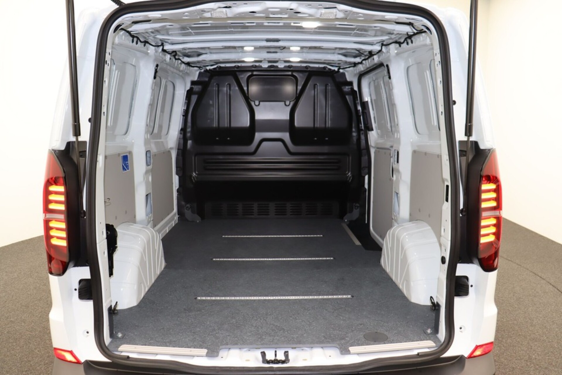 Volkswagen Transporter Kasten kurzer Radstand