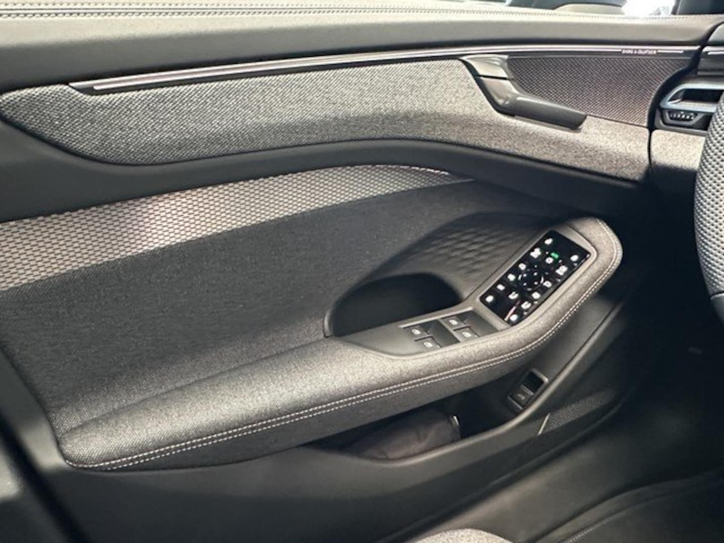 Bild über Audi A6 Limousine edition one TDI quattro 150 kW S tronic - für weitere Informationen kontaktieren Sie den Audi Partner
