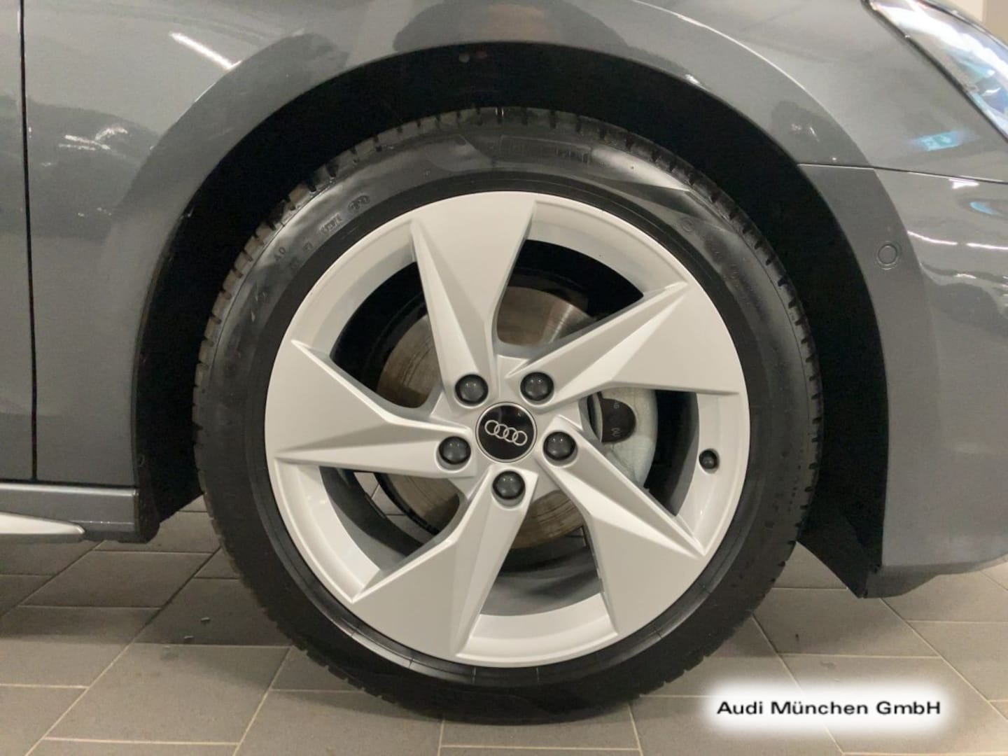 Bild über Audi A3 Sportback S line 30 TFSI Schaltgetriebe - für weitere Informationen kontaktieren Sie den Audi Partner