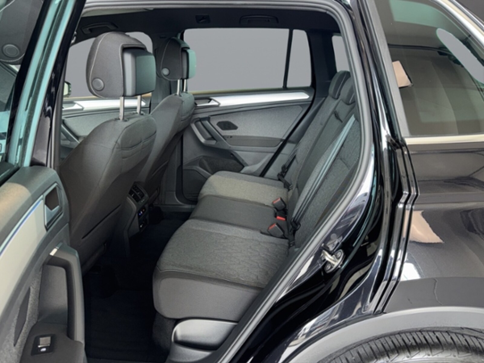 Volkswagen Tiguan – Bild 13