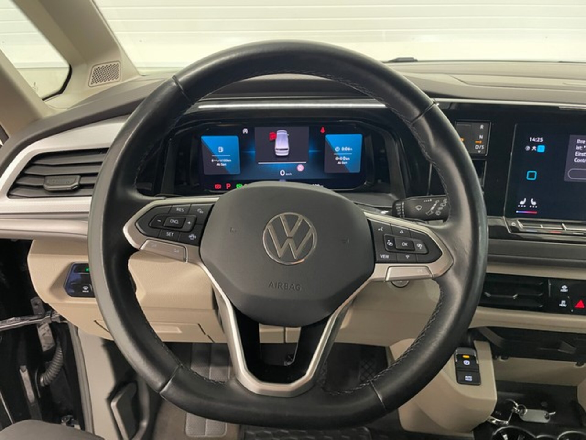 Volkswagen Multivan Basis-Modell