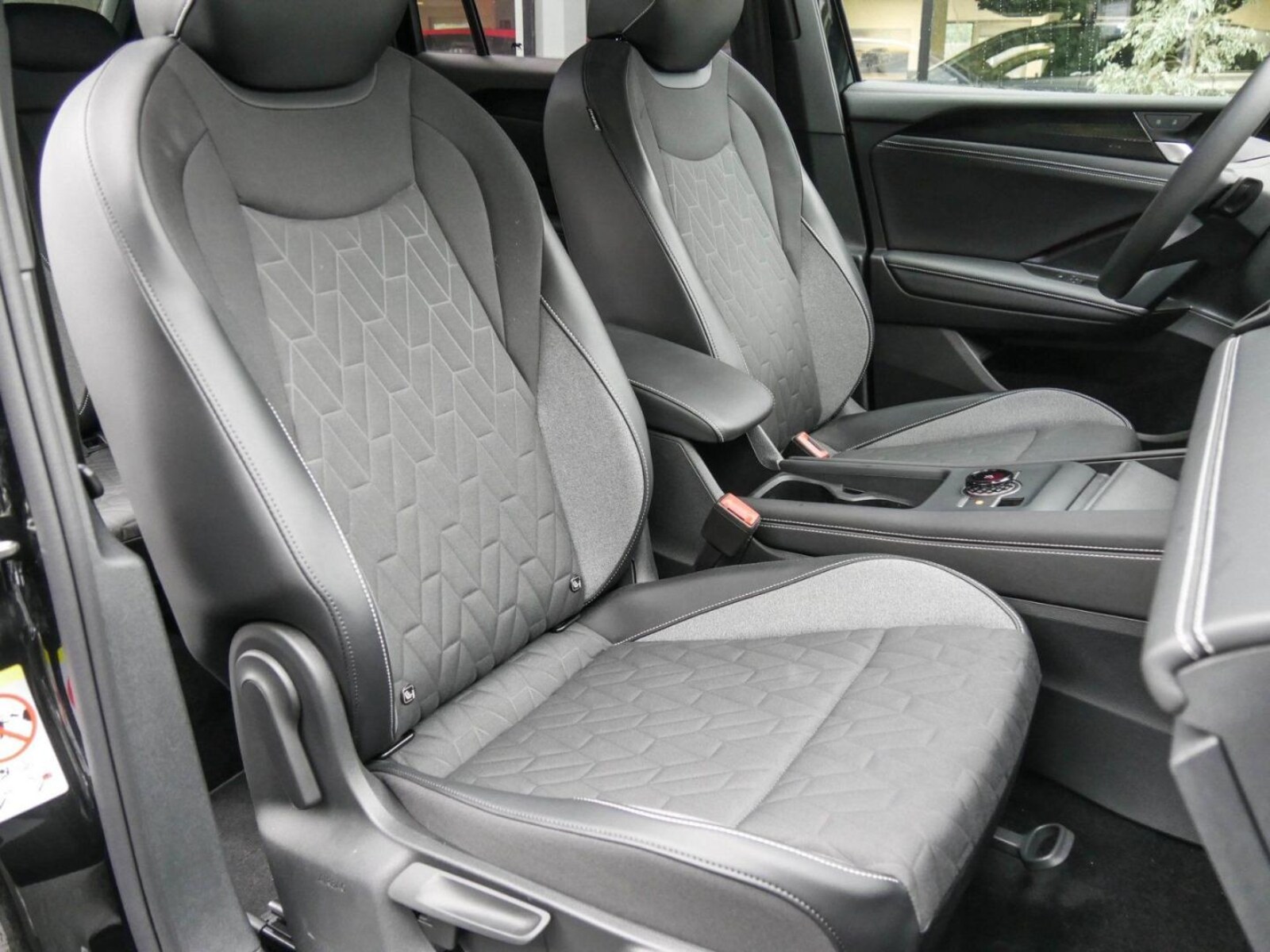 Volkswagen Tiguan – Bild 7