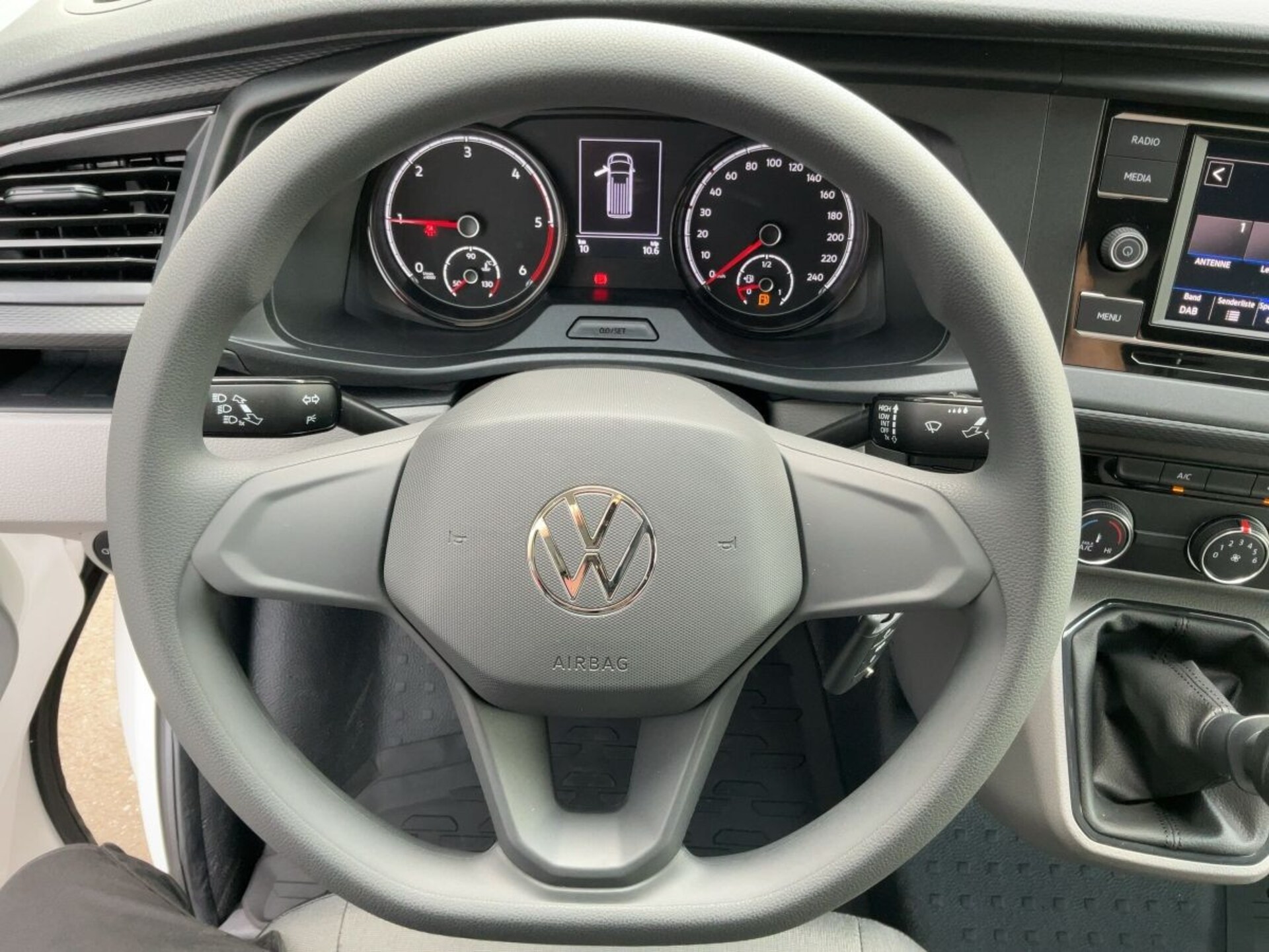 Volkswagen T6.1 Transporter Kasten langer Radstand