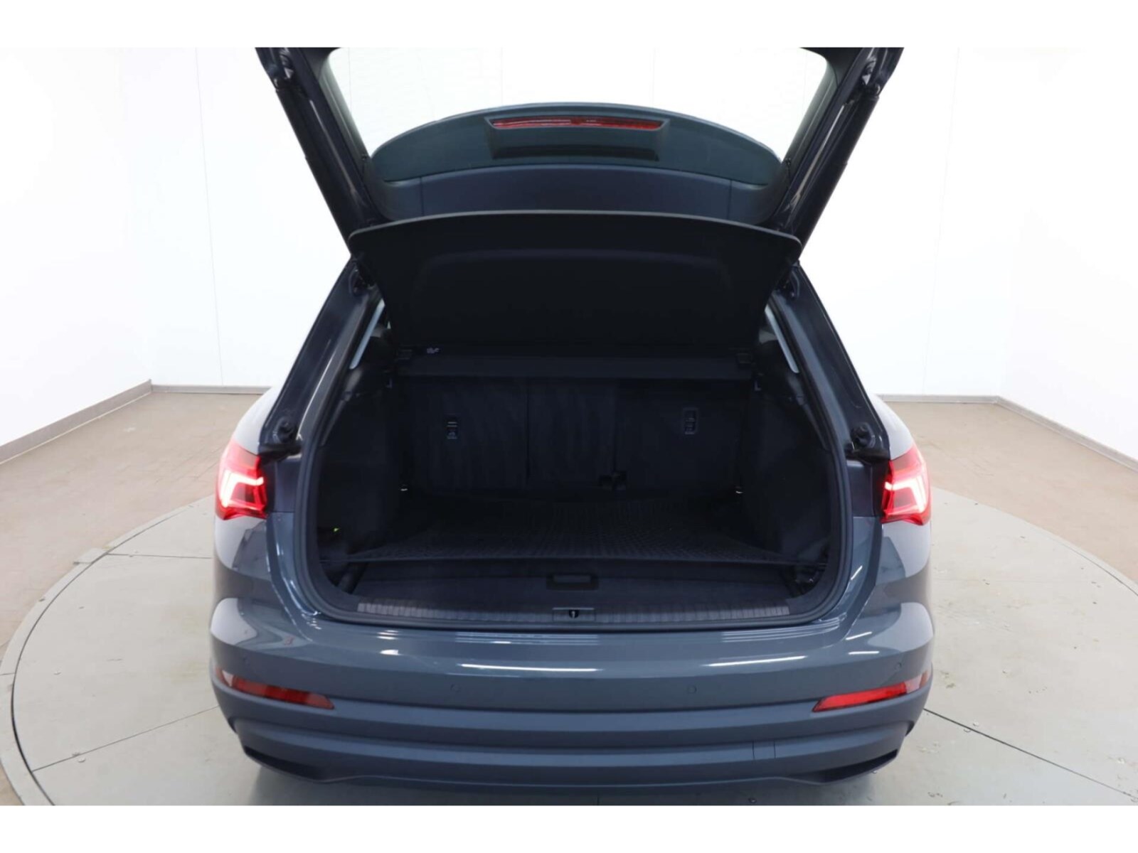 Audi Q3 – Bild 12