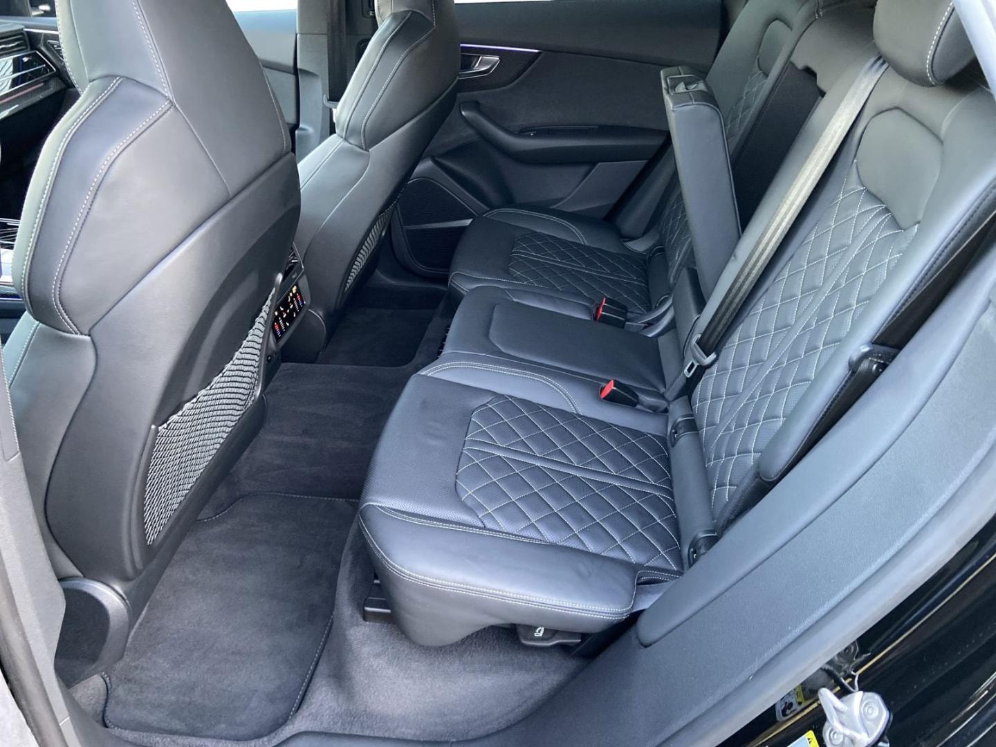 Bild über Audi Q8 competition plus 50 TDI quattro tiptronic - für weitere Informationen kontaktieren Sie den Audi Partner