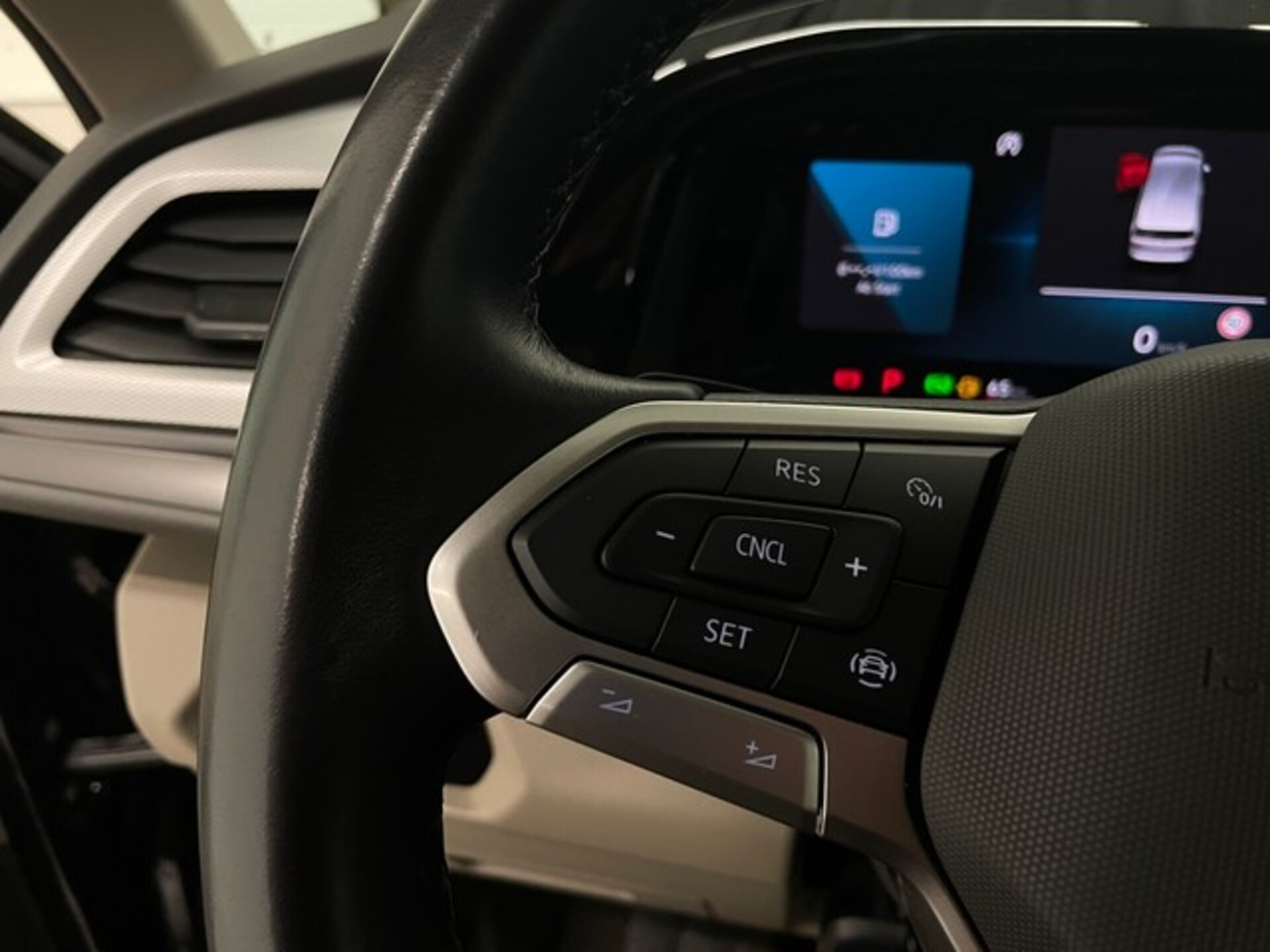 Volkswagen Multivan Basis-Modell