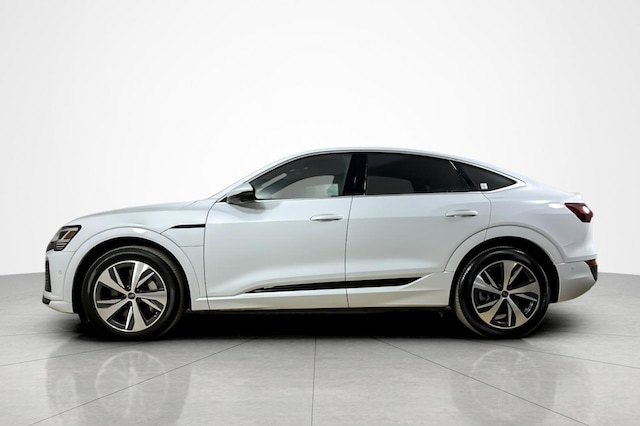 2024 Audi Q8 Sportback e-tron