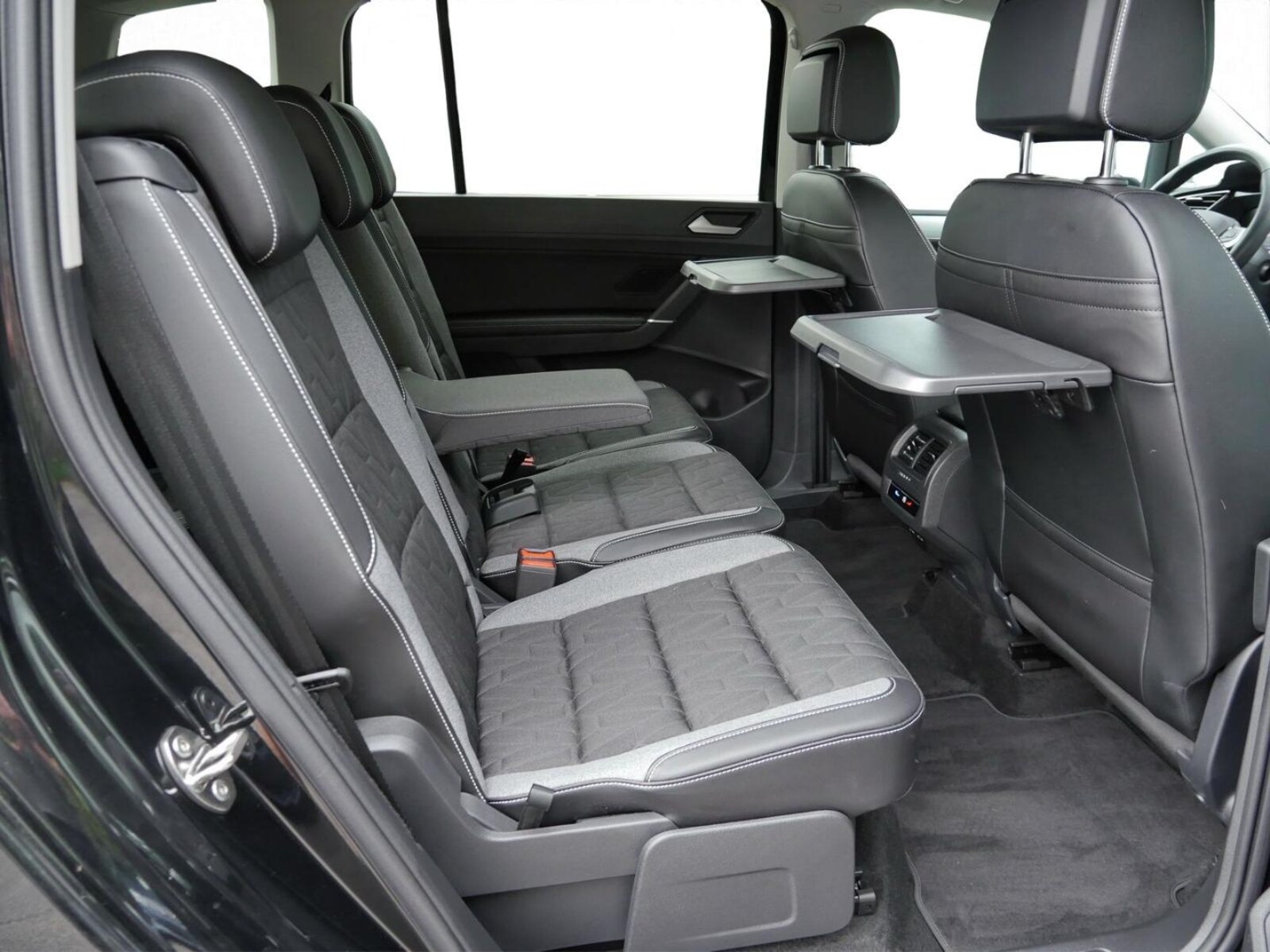 Volkswagen Touran – Bild 16