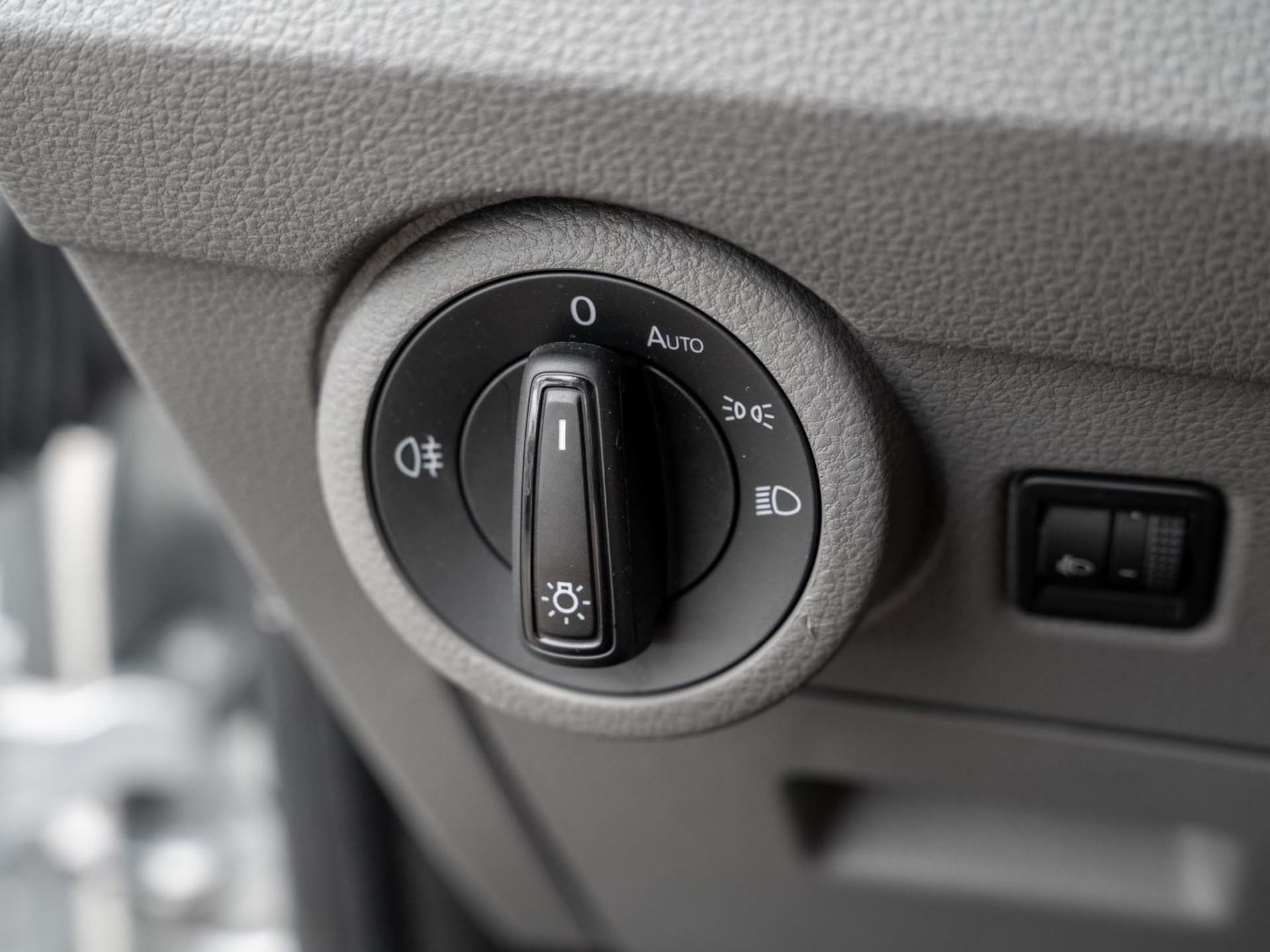 Volkswagen T6.1 Transporter Kasten langer Radstand
