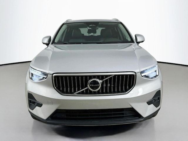 2023 Volvo XC40