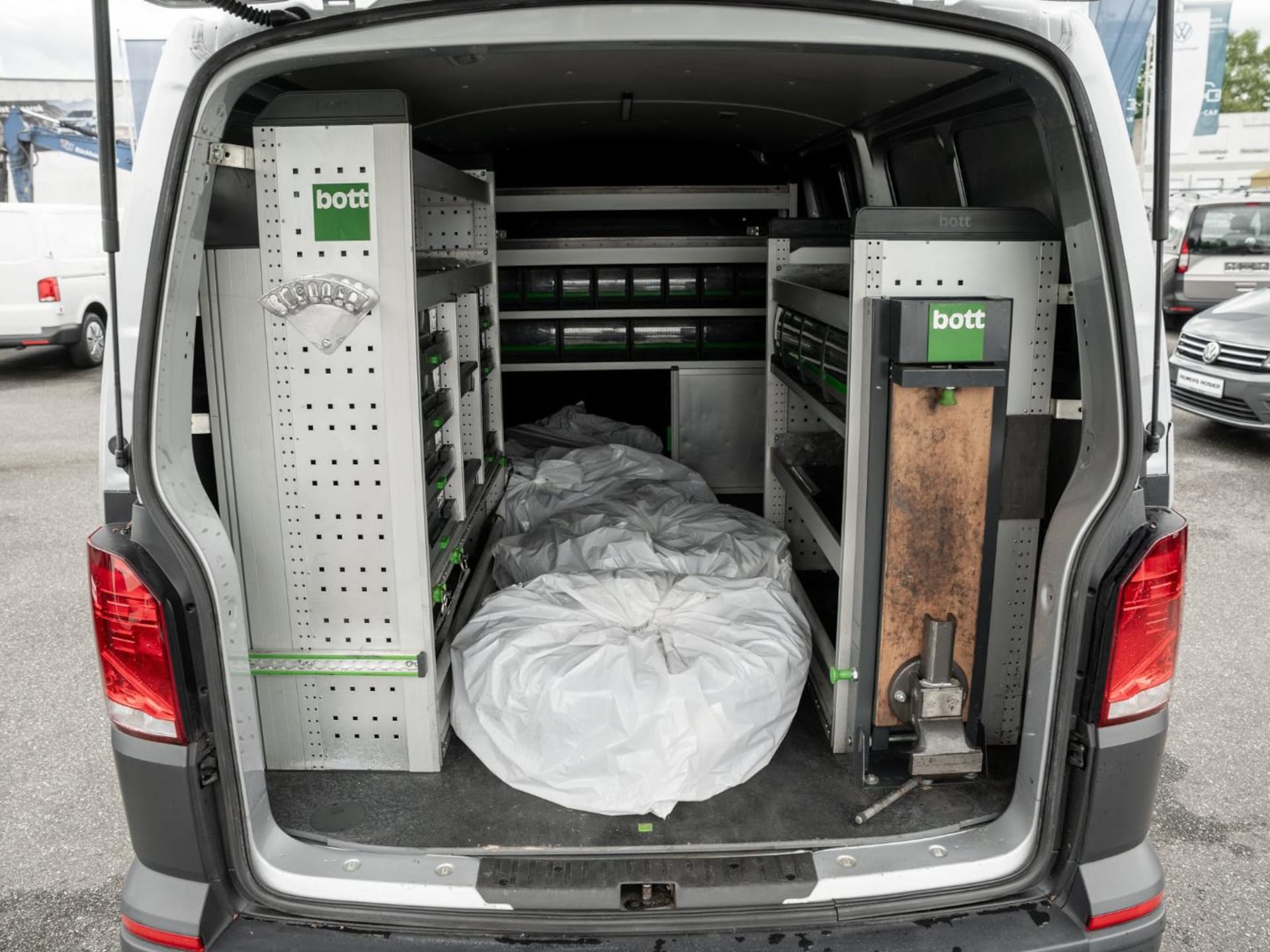 Volkswagen T6.1 Transporter Kasten langer Radstand