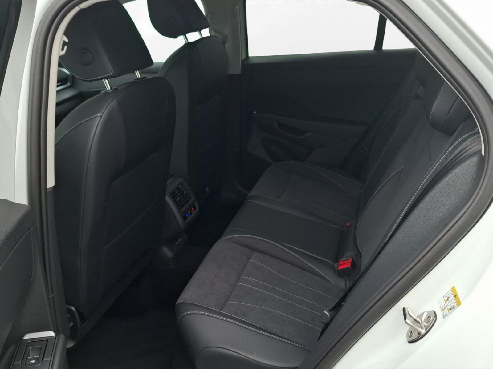 Volkswagen T-Roc – Bild 3