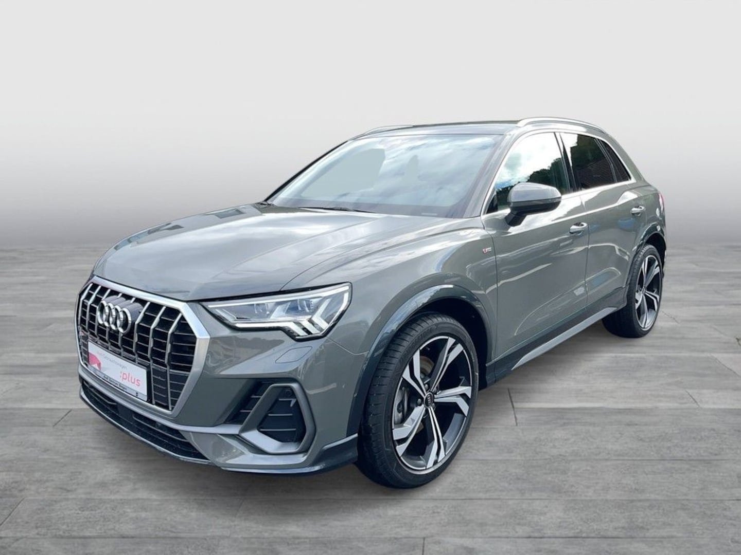 Bild über Audi Q3 TFSI quattro 180 kW S tronic - für weitere Informationen kontaktieren Sie den Audi Partner