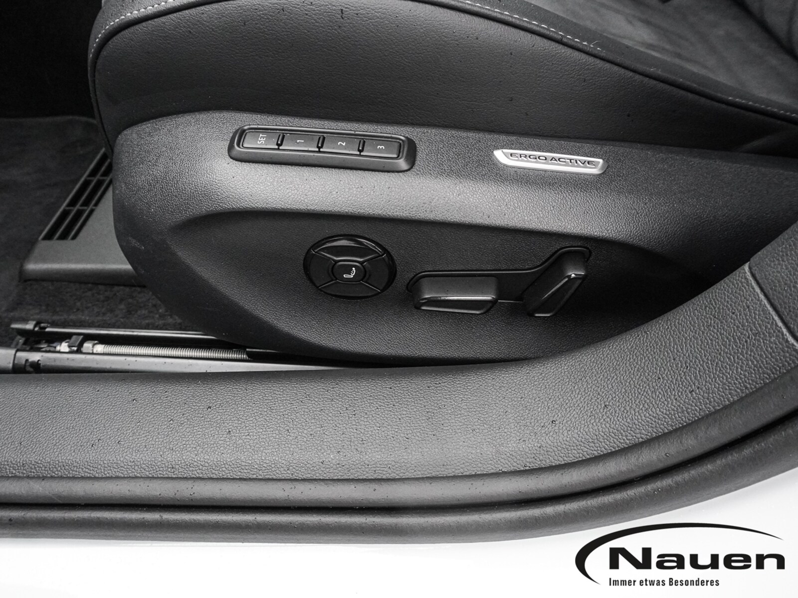 Volkswagen Passat – Bild 15