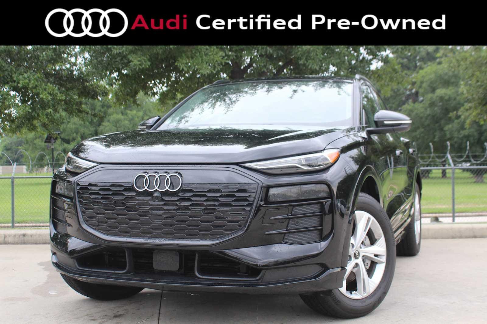 2025 Audi Q6 e-tron Premium's photo