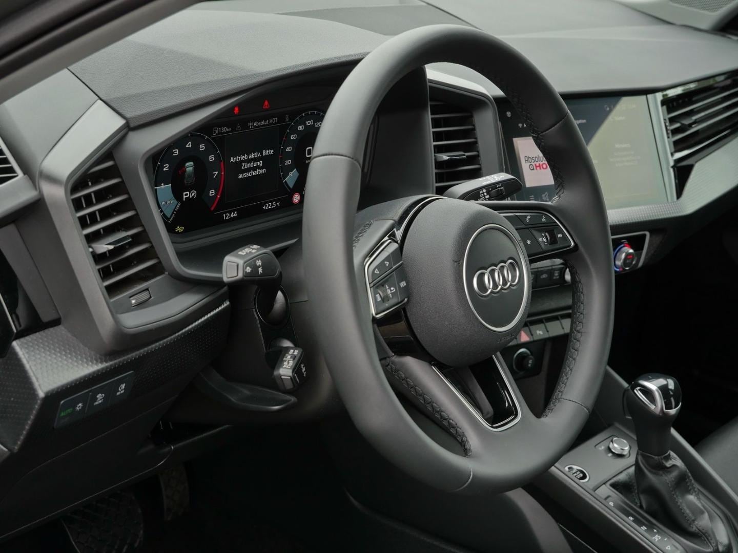 Bild über Audi A1 Sportback advanced 25 TFSI S tronic - für weitere Informationen kontaktieren Sie den Audi Partner