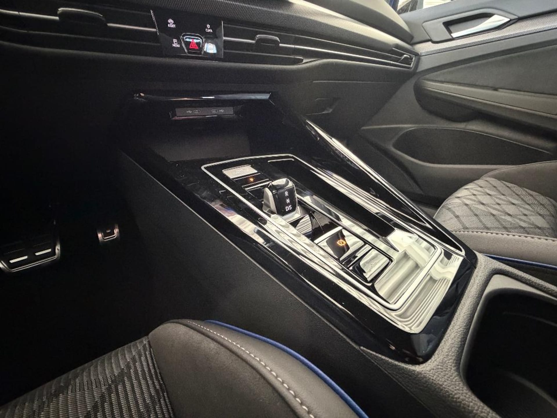 Volkswagen Golf Variant R-Line