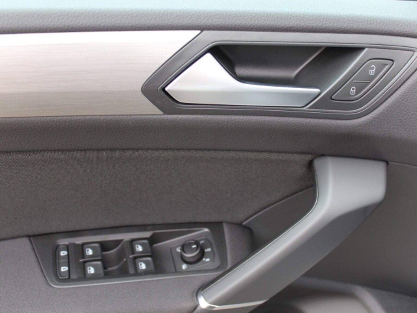 Volkswagen Touran – Bild 6