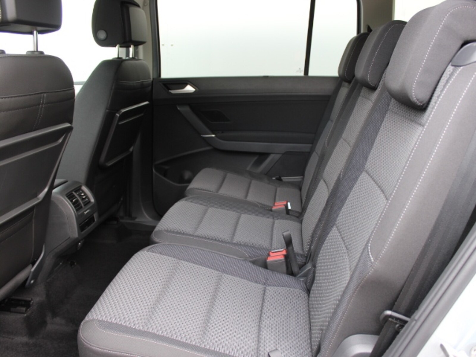 Volkswagen Touran – Bild 9