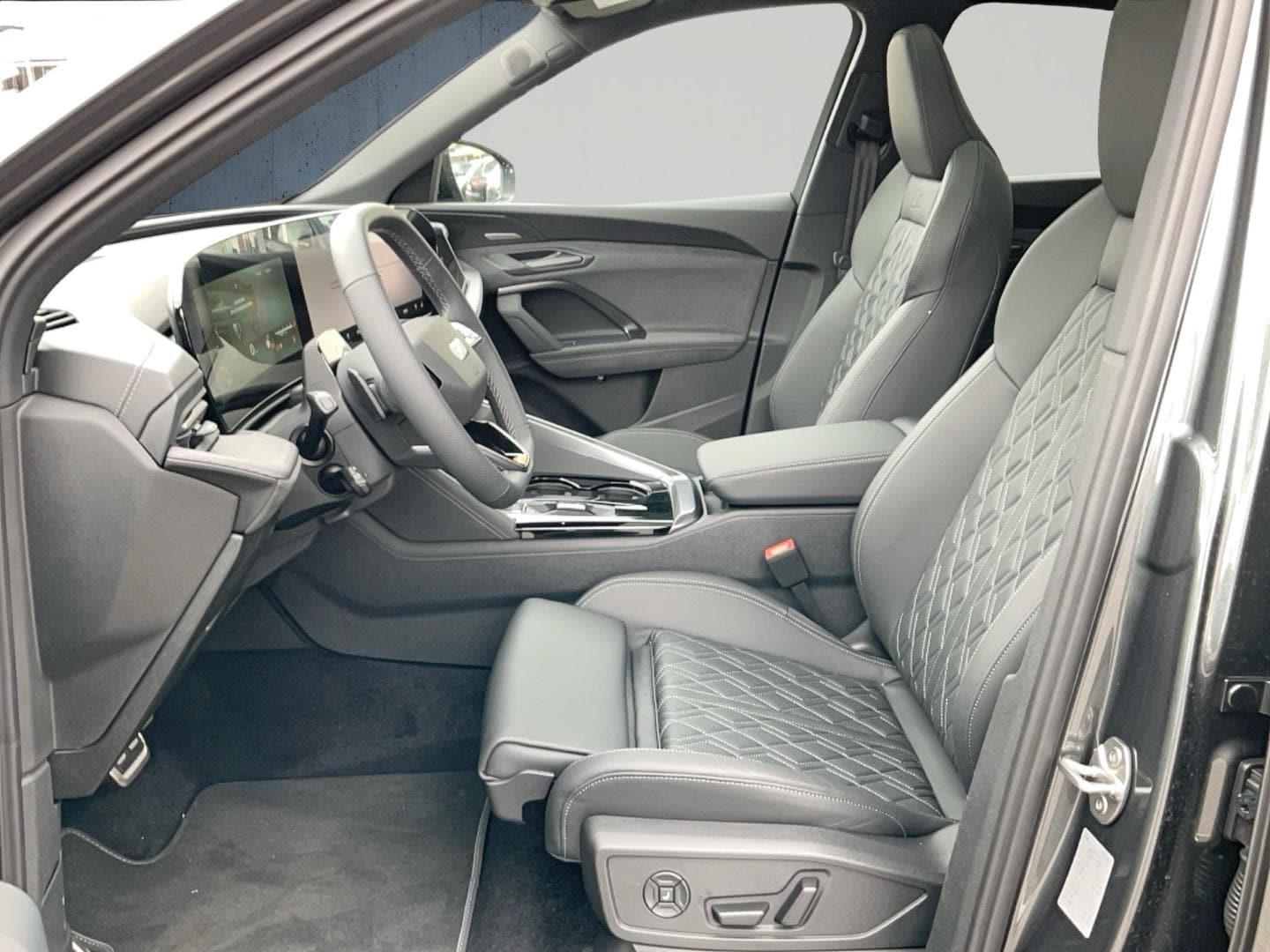 Bild über Audi Q5 Sportback TDI quattro 220 kW S tronic - für weitere Informationen kontaktieren Sie den Audi Partner